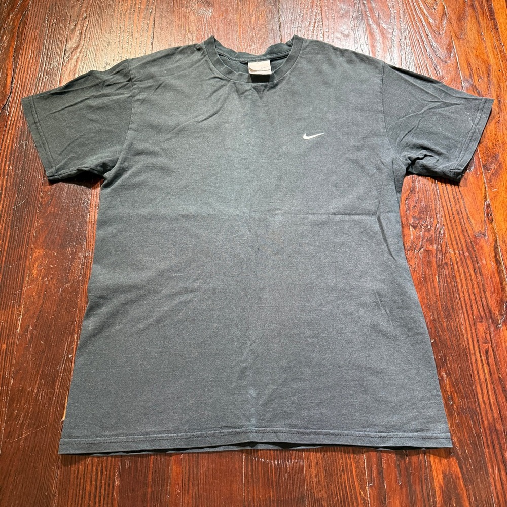 Vintage Y2K Nike Shirt Mens M Black‎ Faded Embroidered Swoosh Logo 00s Tee